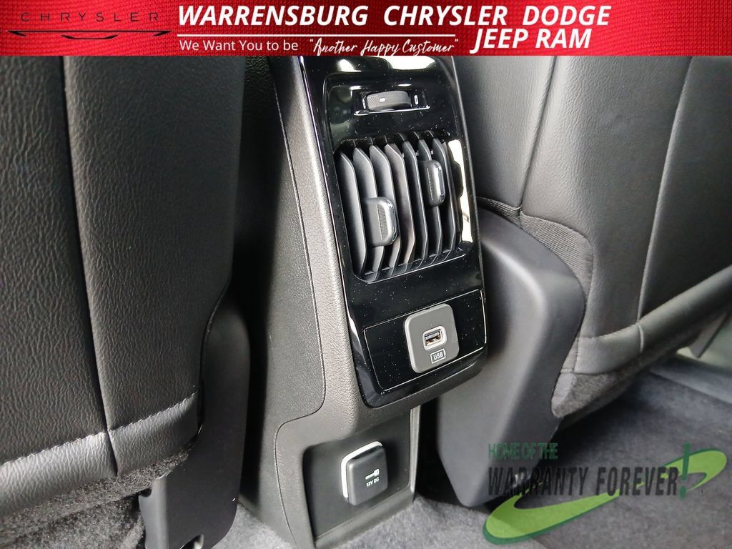 New 2026 Jeep Compass Latitude AWD/4WD image 31