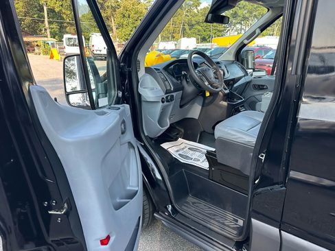 Used 2017 Ford Transit 250 148 Medium Roof image 18