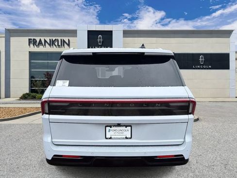 New 2026 Lincoln Navigator L Black Label AWD/4WD image 6