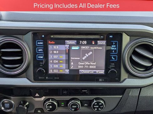 Used 2017 Toyota Tacoma TRD Sport w/ Tow Package RWD image 19