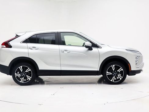 Used 2025 Mitsubishi Eclipse Cross SE image 3