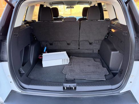 Used 2019 Ford Escape SE FWD image 29