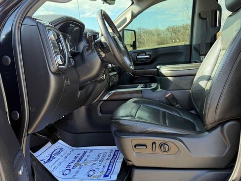 Used 2020 GMC Sierra 3500 Denali w/ Denali Ultimate Package AWD/4WD image 7