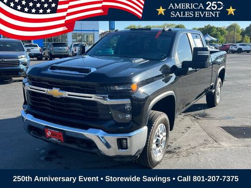 Used 2024 Chevrolet Silverado 2500 LT w/ Safety Package AWD/4WD image 2