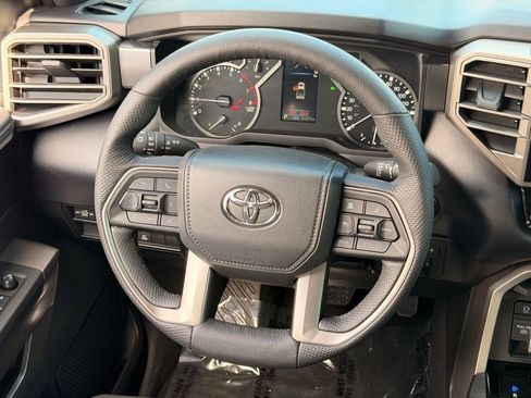 Used 2025 Toyota Tundra SR5 w/ SR5 Premium Package AWD/4WD image 16