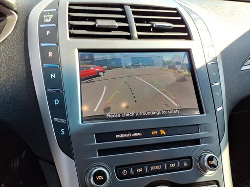 Used 2020 Lincoln MKZ Reserve w/ Monochromatic Package FWD image 20