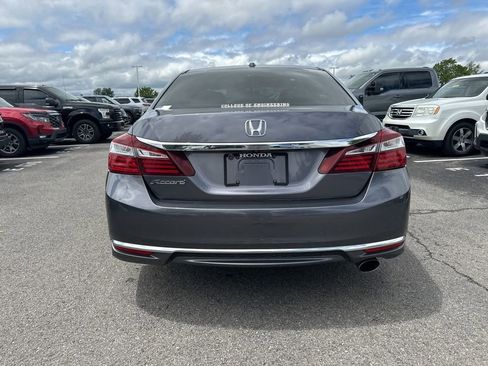 Used 2016 Honda Accord EX-L image 10