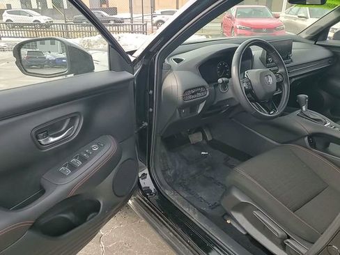 Used 2025 Honda HR-V Sport image 13