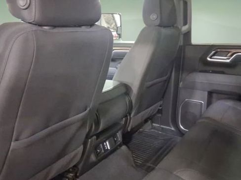 Used 2025 Chevrolet Silverado 2500 LT w/ Convenience Package image 21