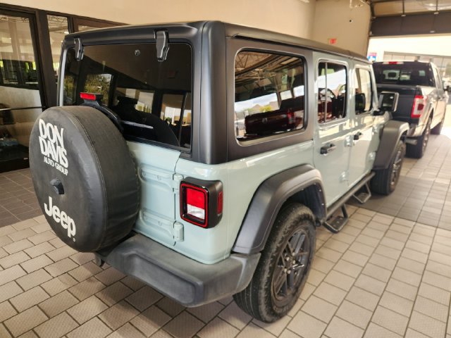 Used 2024 Jeep Wrangler Unlimited Sport AWD/4WD image 6