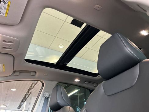 New 2025 Nissan Murano SL image 18