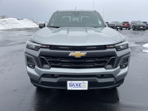 Used 2023 Chevrolet Colorado LT w/ LT Convenience Package III image 8