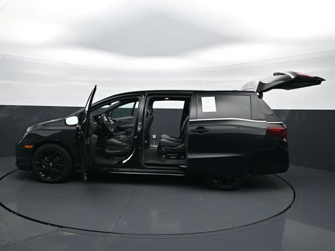 Used 2025 Honda Odyssey Sport-L image 32
