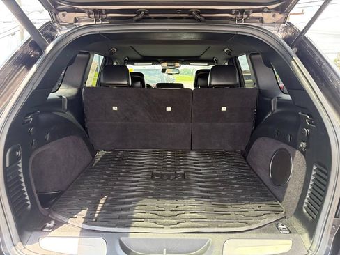Used 2014 Jeep Grand Cherokee Overland AWD/4WD image 10
