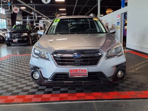 Used 2018 Subaru Outback 2.5i Premium AWD/4WD image 2