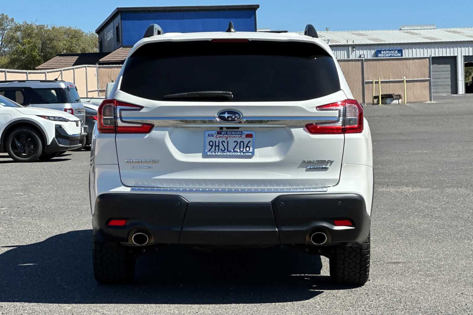 Used 2023 Subaru Ascent Limited w/ Technology Package AWD/4WD image 4