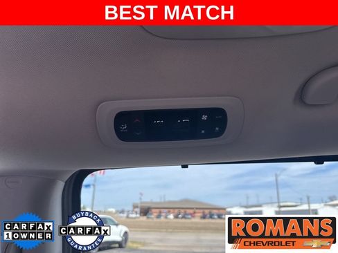 Used 2024 Chrysler Pacifica Touring-L FWD image 24