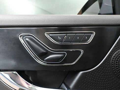 Used 2024 Lincoln Corsair Reserve w/ Towing Package image 21