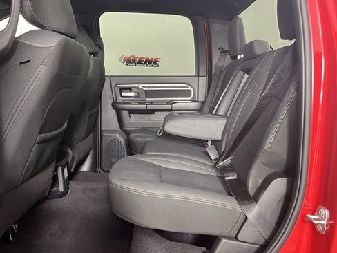 Used 2024 RAM 2500 Big Horn w/ Sport Appearance Package image 27