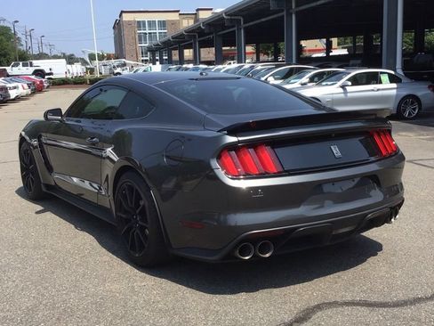 Used 2017 Ford Mustang Shelby GT350 w/ Electronics Package RWD image 3
