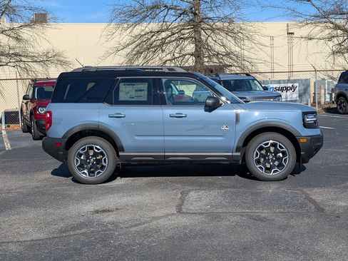 New 2025 Ford Bronco Sport Outer Banks w/ Outer Banks Tech Package+ AWD/4WD image 18