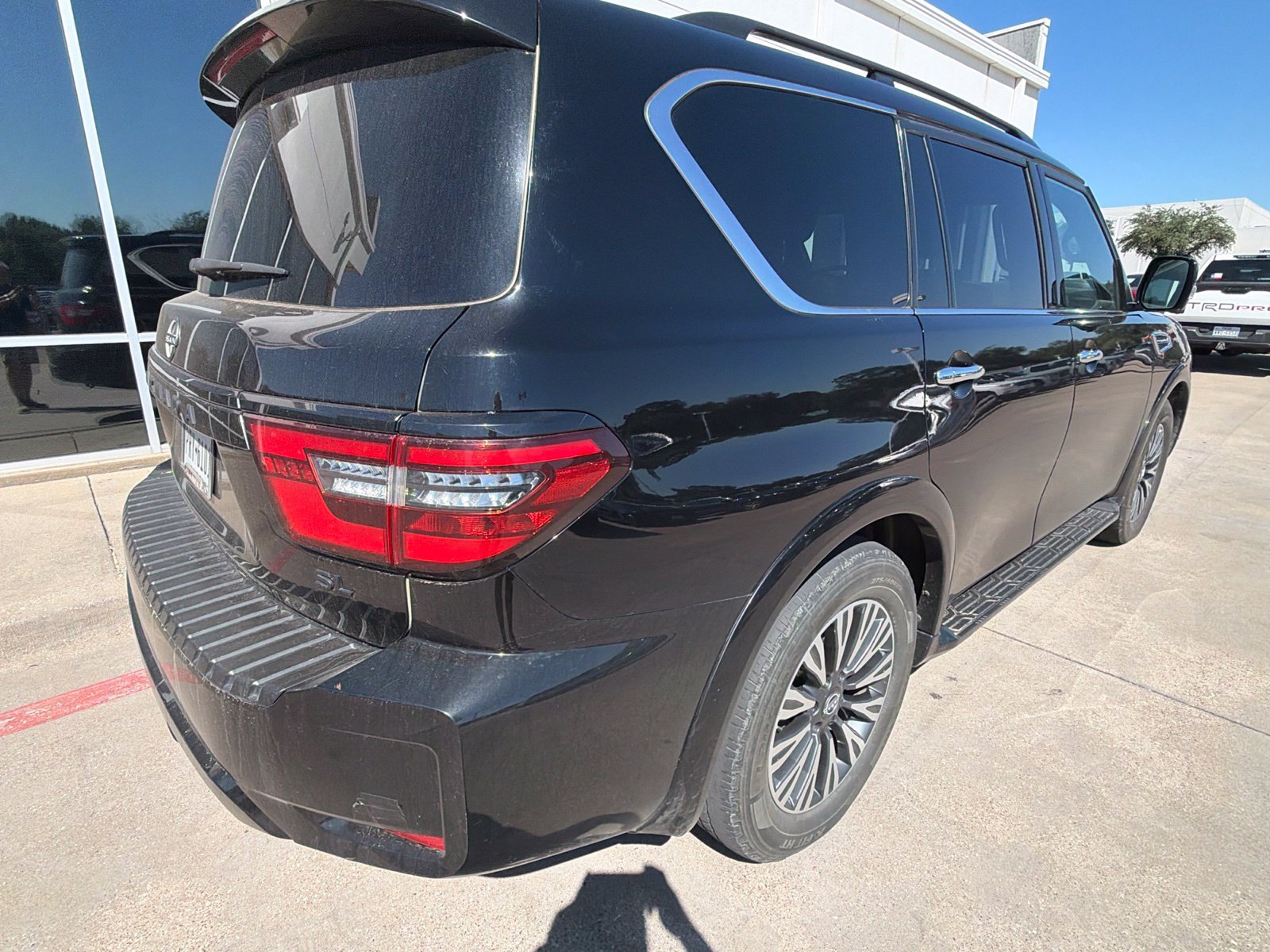 Used 2021 Nissan Armada SL w/ Midnight Edition Package RWD image 6