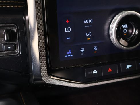Used 2024 Ford Expedition Max Platinum AWD/4WD image 7