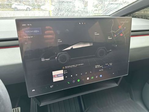 Used 2024 Tesla Cybertruck AWD Crew Cab image 16