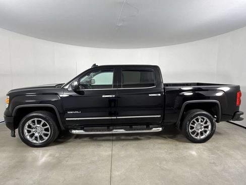 Used 2015 GMC Sierra 1500 Denali w/ Driver Alert Package AWD/4WD image 2