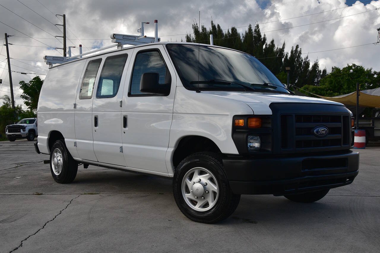 Used 2013 Ford E-150 and Econoline 150 w/ Commercial Cargo Van Pkg RWD image 1