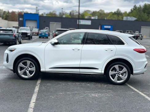 Used 2025 Audi Q5 Premium Plus AWD/4WD image 3