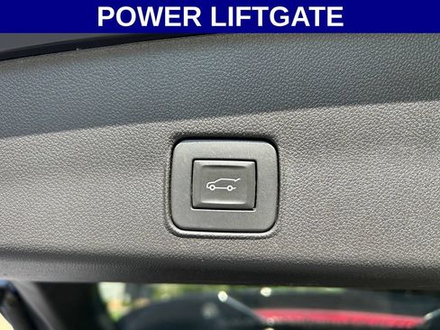 Used 2021 Chevrolet TrailBlazer RS w/ Sun and Liftgate Package FWD image 16