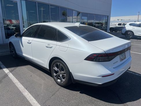 Used 2023 Honda Accord EX image 2