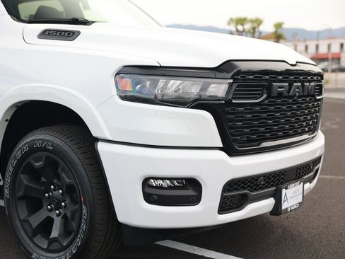 New 2026 RAM 1500 4x4 Crew Cab image 7