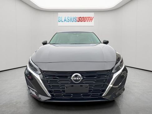 Used 2023 Nissan Altima 2.5 SV image 8