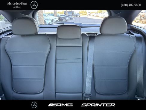 Used 2025 Mercedes-Benz GLC 300 image 16