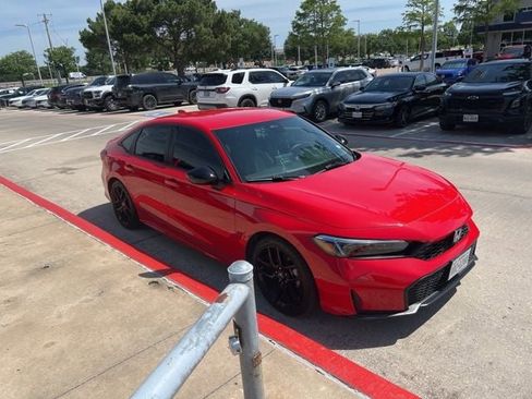 Certified 2025 Honda Civic Sport image 3