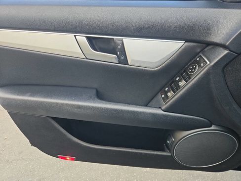 Used 2014 Mercedes-Benz C 250 Sedan image 22