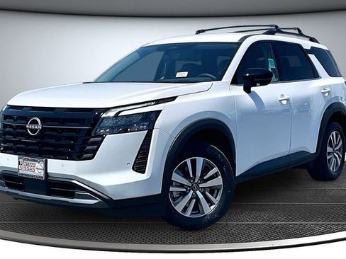 New 2026 Nissan Pathfinder SL FWD image 2