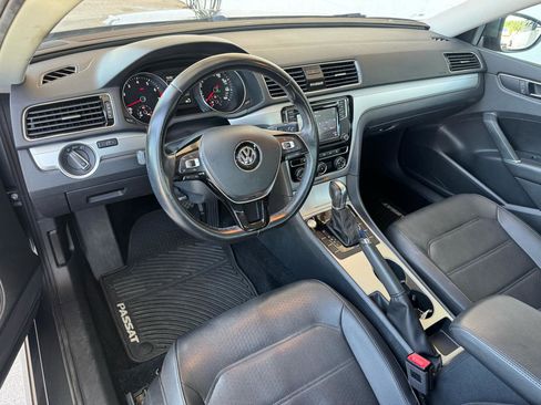 Used 2019 Volkswagen Passat 2.0T Wolfsburg w/ Wheels & Sunroof Package FWD image 13