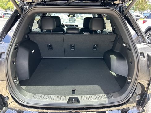 New 2026 GMC Terrain AT4 w/ Technology Package II image 9