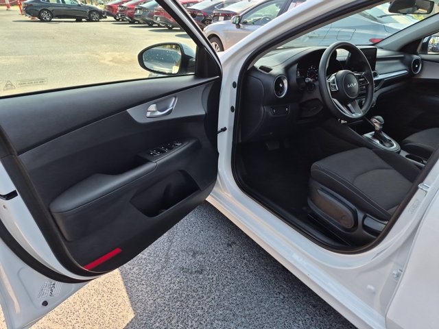 Used 2024 Kia Forte LXS FWD image 11
