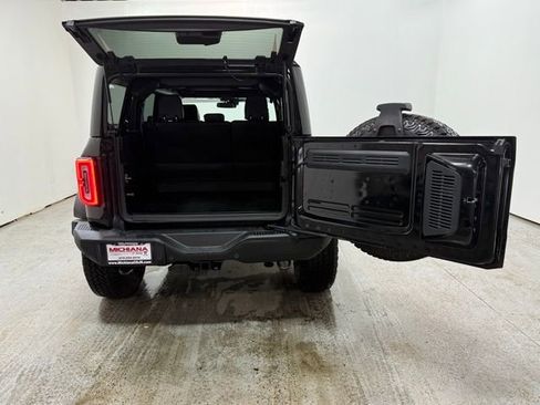 Used 2025 Ford Bronco Badlands w/ Sasquatch Package image 9