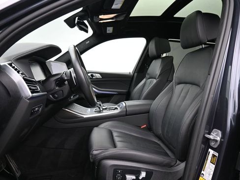 Used 2020 BMW X7 M50i w/ Executive Package AWD/4WD image 10
