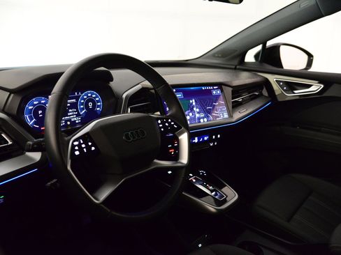 Certified 2024 Audi Q4 e-tron Prestige w/ Black Optic Package image 30