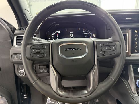 Used 2023 GMC Yukon XL Denali Ultimate w/ LPO, Floor Liner Package image 18