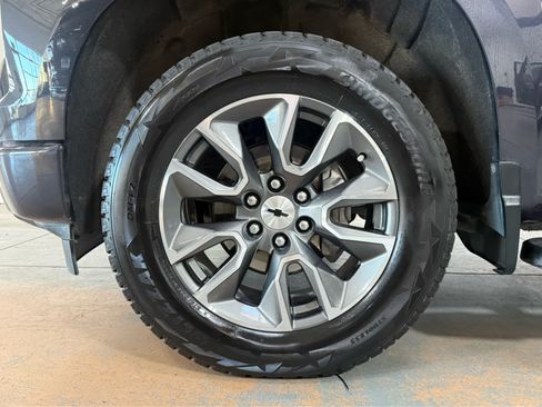 Used 2022 Chevrolet Silverado 1500 RST w/ Z71 Off-Road Package AWD/4WD image 8
