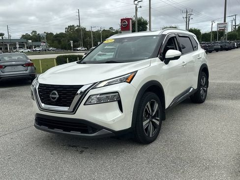 Certified 2023 Nissan Rogue SL w/ SL Premium Package FWD image 2