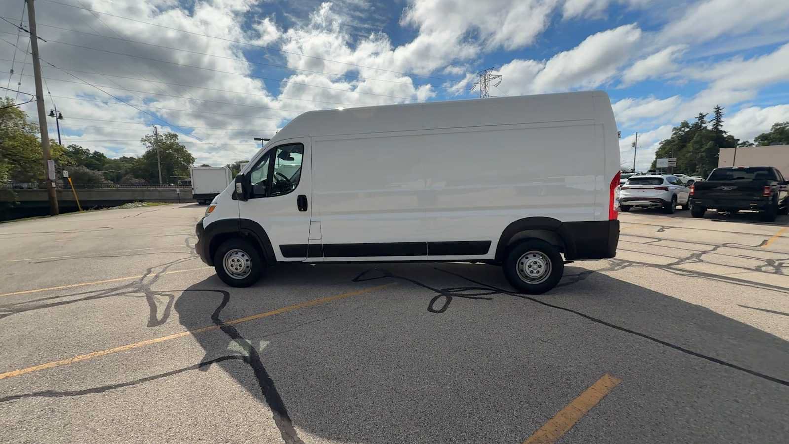Used 2023 RAM ProMaster 2500 FWD image 7