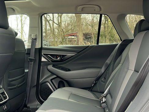 Certified 2025 Subaru Outback Onyx Edition image 21